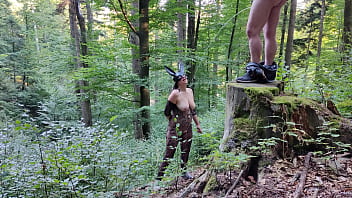 Pissing in my slut girlfriend&#039_s mouth