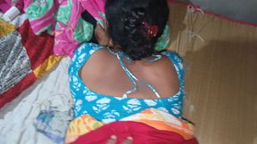 Delivery boy finds bhabhi alone in village and has sex with bhabhi in room