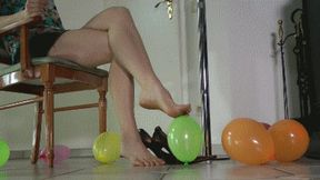 BalloonsUnderFeetAndShoes (WMV)