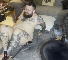 Fuck machine fucks my big ass in missionary big orgasm