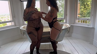 BIG BOOTY LESBIAN LOVERS DUNKEN HINA AND MADDSION BLACK