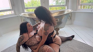 BIG BOOTY LESBIAN LOVERS DUNKEN HINA AND MADDSION BLACK