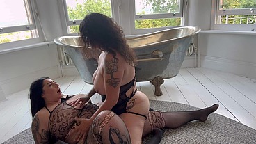 BIG BOOTY LESBIAN LOVERS DUNKEN HINA AND MADDSION BLACK
