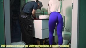 Guarda La Mia Figa Riempita Dal Bastone Dellidraulico - Eggs Out