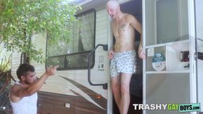 Sweaty kinky guy Caine O'Conner engages in a steamy hot flip fuck