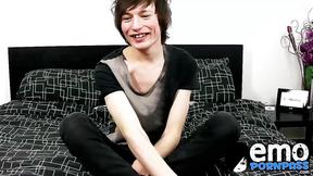 ”Jesse Andrews is still a fresh wanker whos introverted when naked”