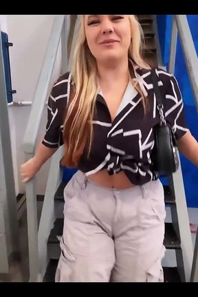 Fuck and Facial During Working Hours!