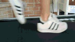 Are you ready to smell my smelly feet? WMV(1280x720)FHD