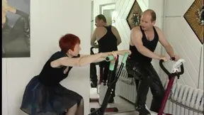 milf in the shopping center persuaded to fuck and filmed private porn right at home! Retro