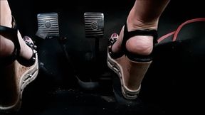 Driving VW wedge sandals