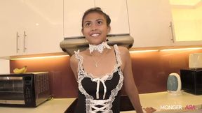 Naughty😈 Young Asian Servant Serves Master′s Gigantic Dick🌭