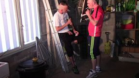 2088 salope dosee en basket et jock par un mec de cite tbmcette salope se ...