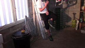 2088 salope dosee en basket et jock par un mec de cite tbmcette salope se ...