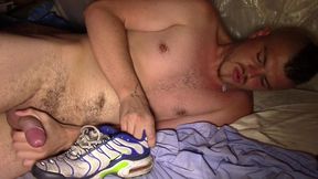 2088 salope dosee en basket et jock par un mec de cite tbmcette salope se ...