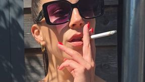 Summer Vibes, Marlboro Gold 100 & the Perfect Mood