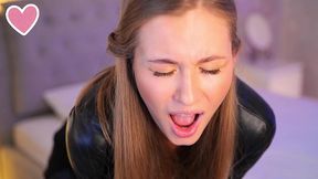 would you like to rate my dildo jumping?