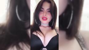 ”#brunette #redlips #bigboobs #latin #seductive #sparkly”