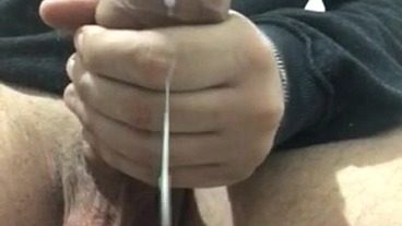 BRANQUINHO NOVINHO GOZANDO MUITO GROSSO