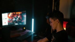 Distracted the guy from the game for the sake of fucking