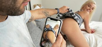 Slutty blonde stepsis pounded by stepbro