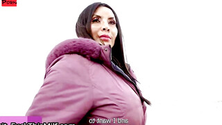 Maryam Hottie's Big Boobs & Giant Ass Show Off in Public