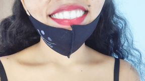 I played with my girlfriend&#039;s boobs and fingered her pussy after slapping her big ass