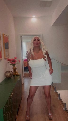 Hot milf takes a BBC in her tight asshole