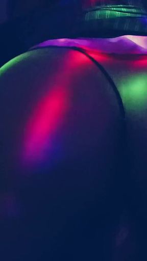 Hot Ass Wiggle, Enjoy Watching My Hot Ass That Desires You