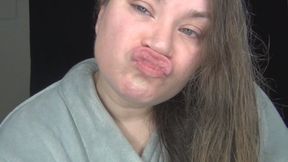 Out Of Shower Lip Smelling (MP4) ~ MissDias Playground