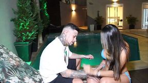 Madame Edna Samara ficou curiosa e foi conhecer o cabo telesc&oacute_pico do seu piscineiro