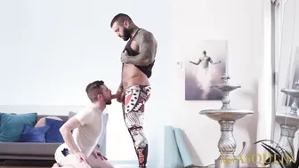 Muscular Jock Thyle Knoxx Gets Barebacked by Markus Kage