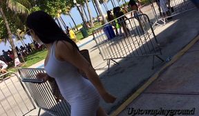 tetona y nalgona en vestido