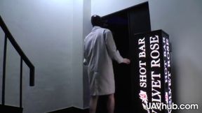 Airi Miyazaki Seduces Bartender in Steamy Encounter - JAVHub Highlights