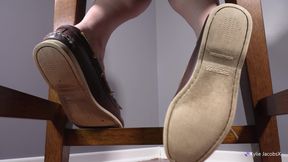 Under the Chair Shoe Fetish Collection V - Foot Play & Shoeplay