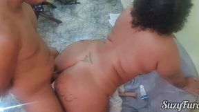 fudendo o cu da vagabunda bbw na poltrona