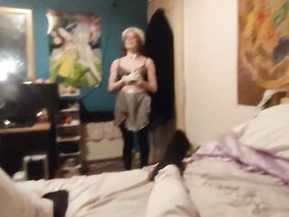 Pursue Maverick has Maid Clean his Dong - RavenFeatherAscott banged hard