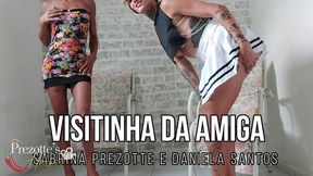 sabrina prezotte a travesti do pau grande visita sua amiga daniela santos solosts1 e faz uma putaria com ela.
