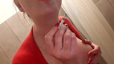 Big Tits MILF make Red Lips and Smoking and Play with Tits next Oiled Boobs
