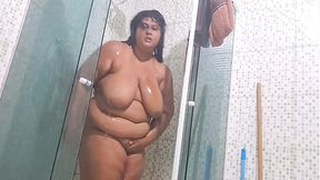 Slutty stepmom gets horny and sends video to naughty stepson making a big SQUIRT