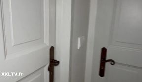 Tiffany Leiddi secretly changes room
