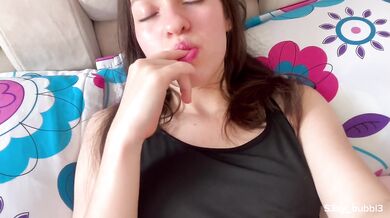 18yo Latina Fingers Creamy Pink Pussy Till Gushing Squirt Cum
