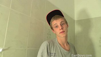 Blond Twink - Casting