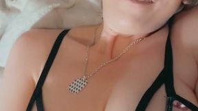 Cheating housewife sends her pink hairless pussy to the neighbours