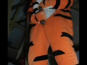 Horny Tiger Cums in Attic 🤤🥵