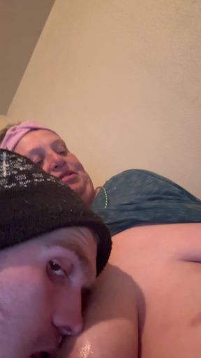 I Sucks Step-momma&#039;s Titty