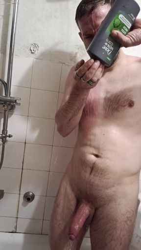 Amateur Bath Masturbation