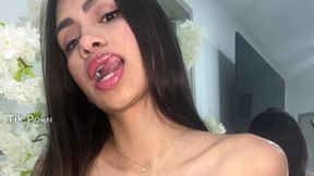 Community Creator
 @kcmindians @Bouncing Boobs and #Natural Big Tits #Brunette #Naked #Latina sexy free hot | Tik.Porn
