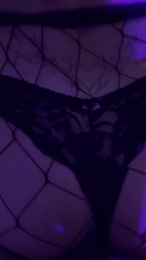 I picked up this prostitute on the street and came inside her!   Clip 1