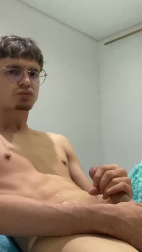 SLIM TWINK GETTING HORNY AND WANKING HIS DICK   Clip 1