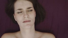 ”Amateur Chick Reaches Her First Twat Orgasm”